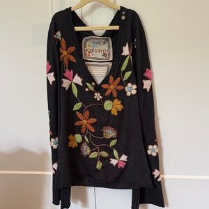 Floral Embroidered Tunic